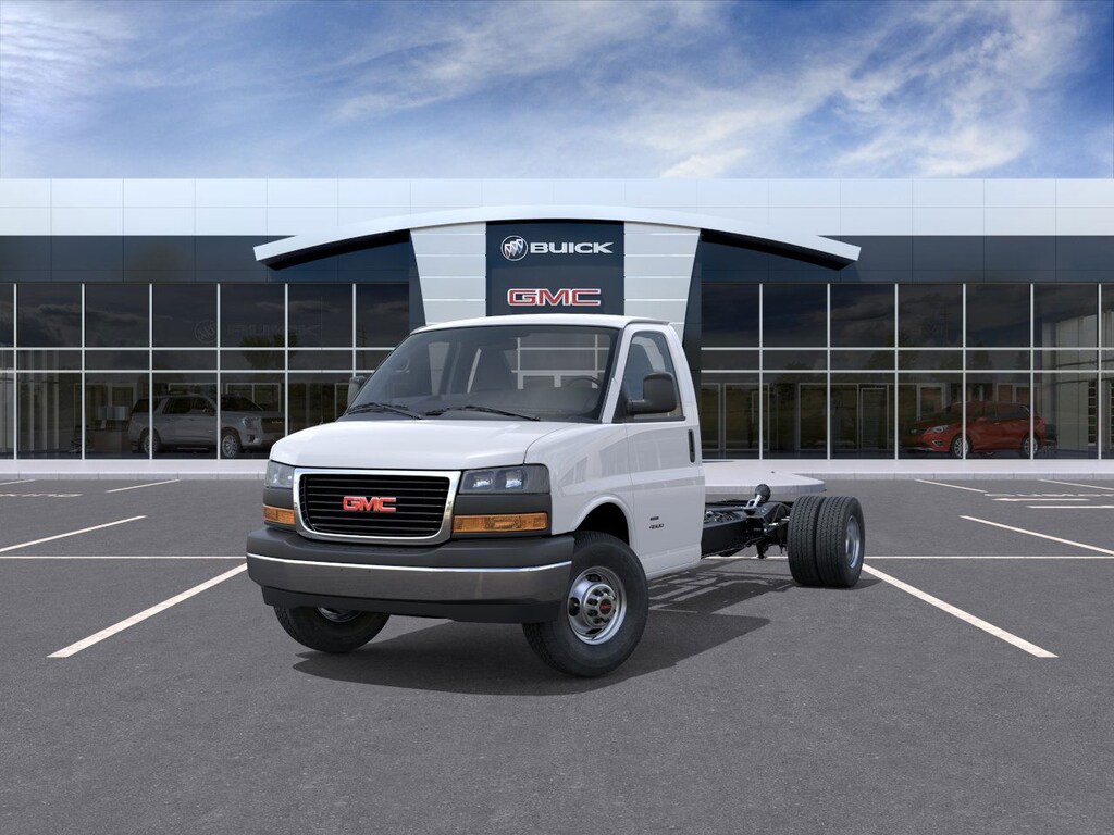 New 2026 GMC Savana Cutaway 4500 2WT Cutaway Van