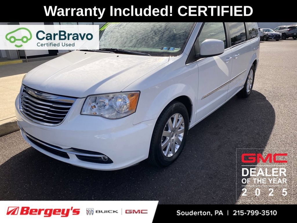 2016 Chrysler Town & Country Touring