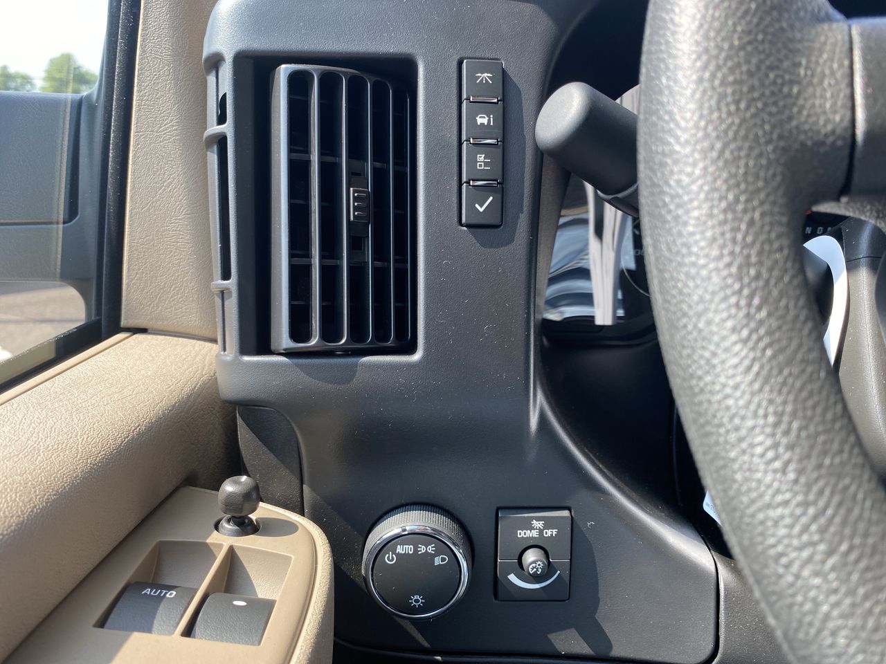 2025 GMC Savana Cargo Work Van - Photo 83