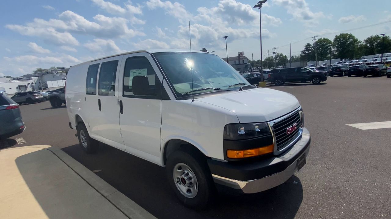 2025 GMC Savana Cargo Work Van - Photo 67