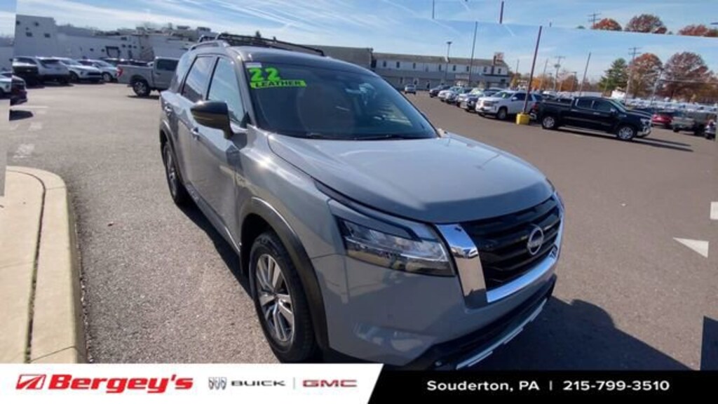 Used 2022 Nissan Pathfinder SL