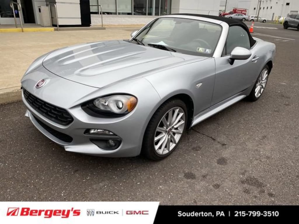 Used 2018 FIAT 124 Spider Lusso