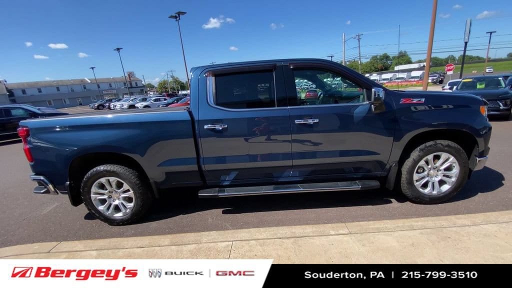 2022 Chevrolet Silverado 1500 LTZ - Photo 11