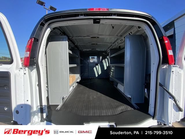2025 GMC Savana Cargo Work Van - Photo 28