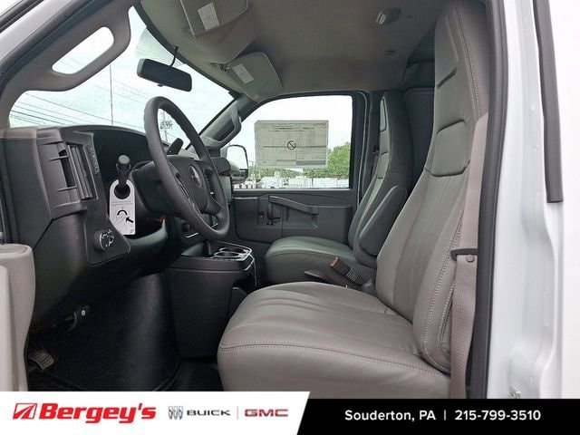 2026 GMC Savana Cargo Work Van - Photo 9