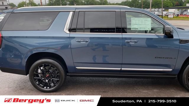2026 GMC Yukon XL Denali - Photo 10