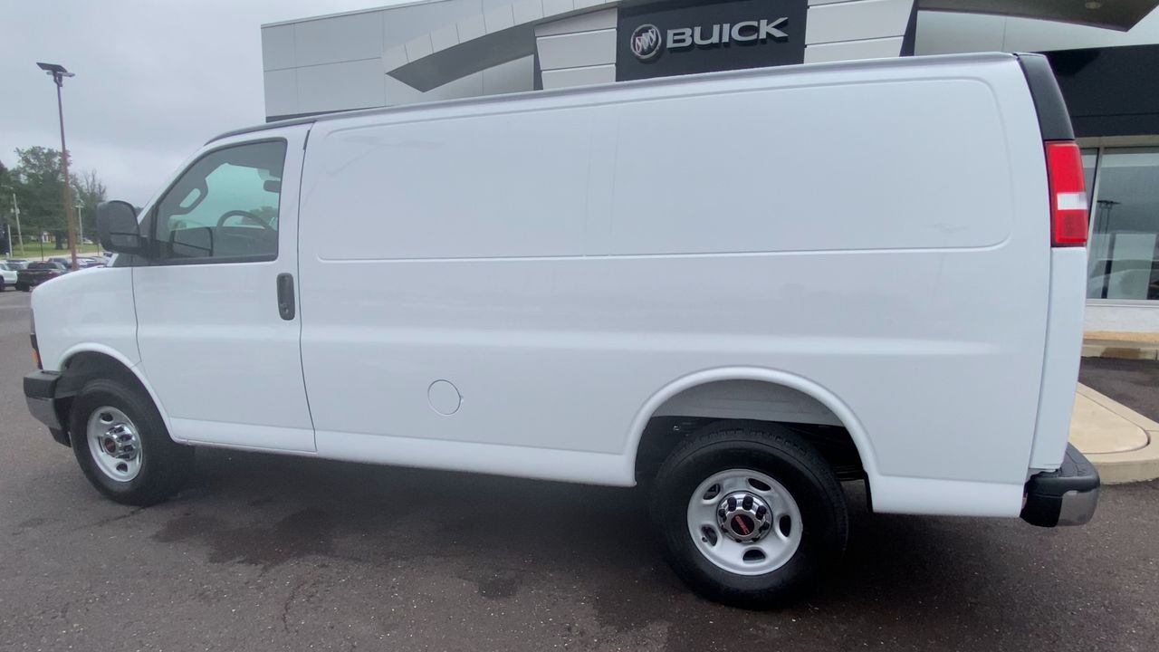 2025 GMC Savana Cargo Work Van - Photo 69