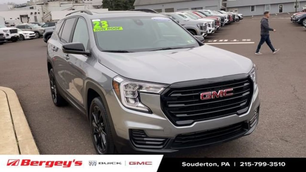 Used 2023 GMC Terrain SLE SUV