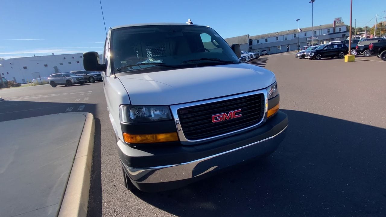 2025 GMC Savana Cargo Work Van - Photo 72
