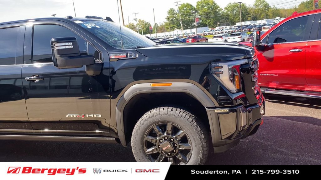 2024 GMC Sierra 2500HD AT4 - Photo 10