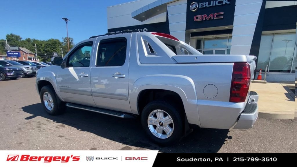 2013 Chevrolet Avalanche LT - Photo 8