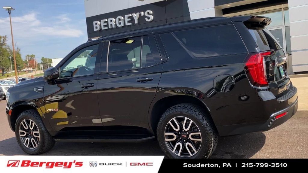 2024 GMC Yukon AT4 - Photo 8