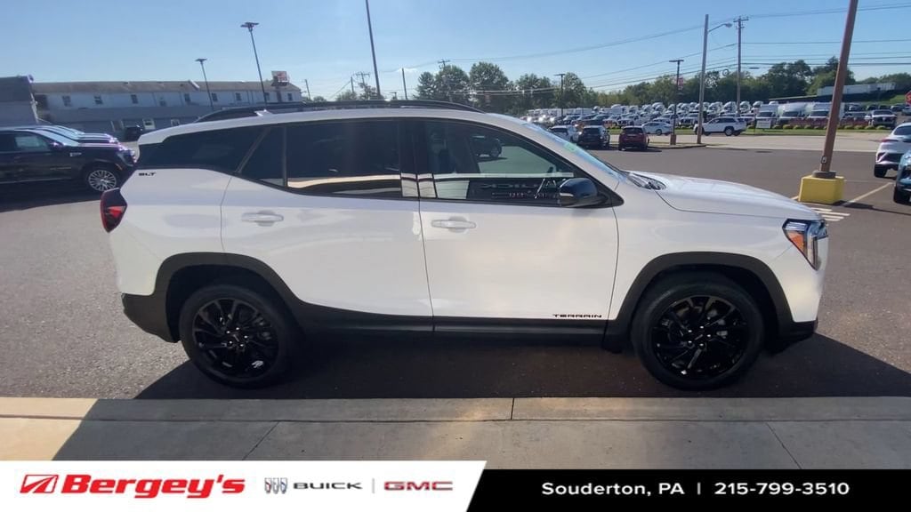 2023 GMC Terrain SLT - Photo 11