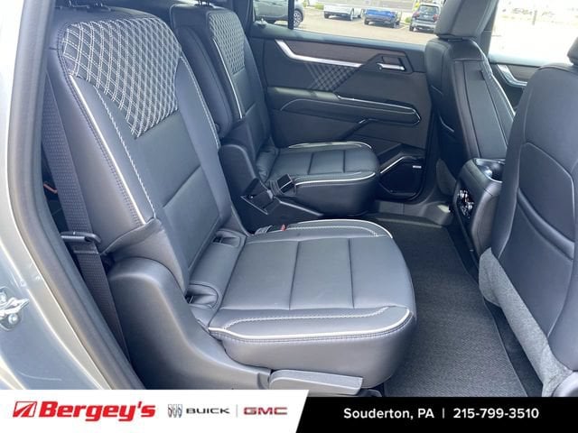 2026 GMC Acadia Denali - Photo 29
