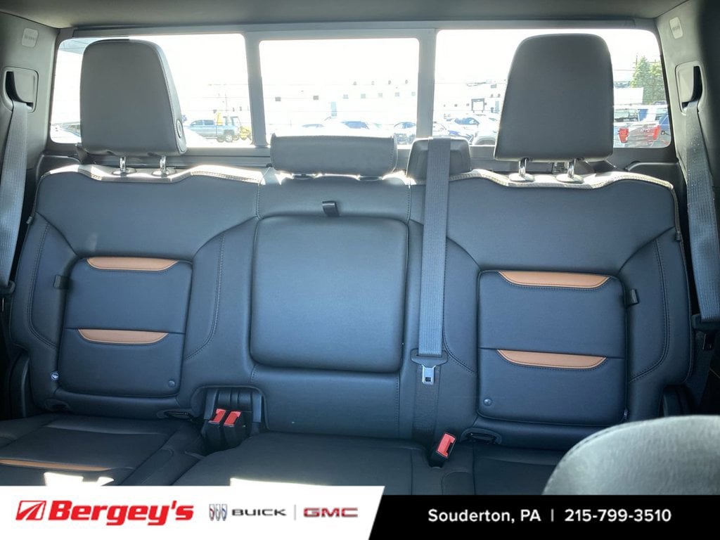 2024 GMC Sierra 2500HD AT4 - Photo 23