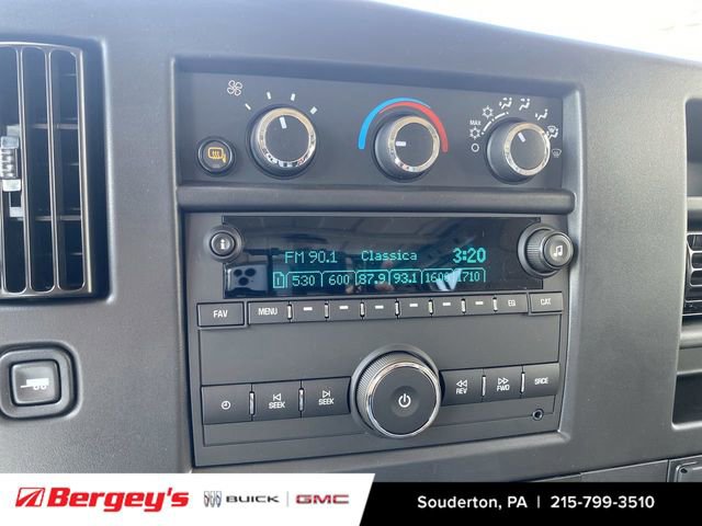 2025 GMC Savana Cargo Work Van - Photo 16