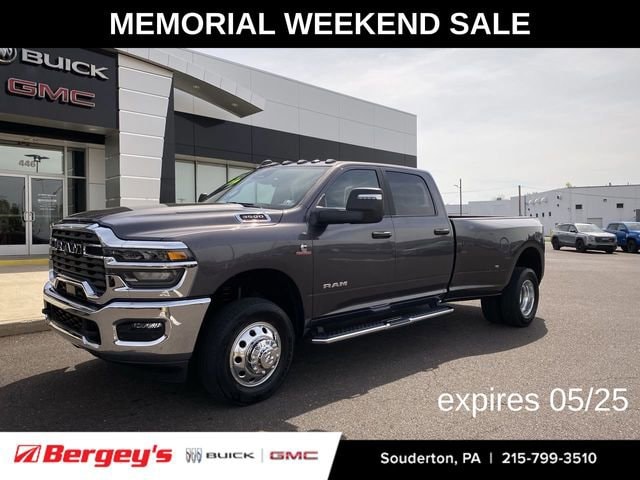 2025 RAM 3500 Big Horn 4X4 Crew Cab LWB's photo