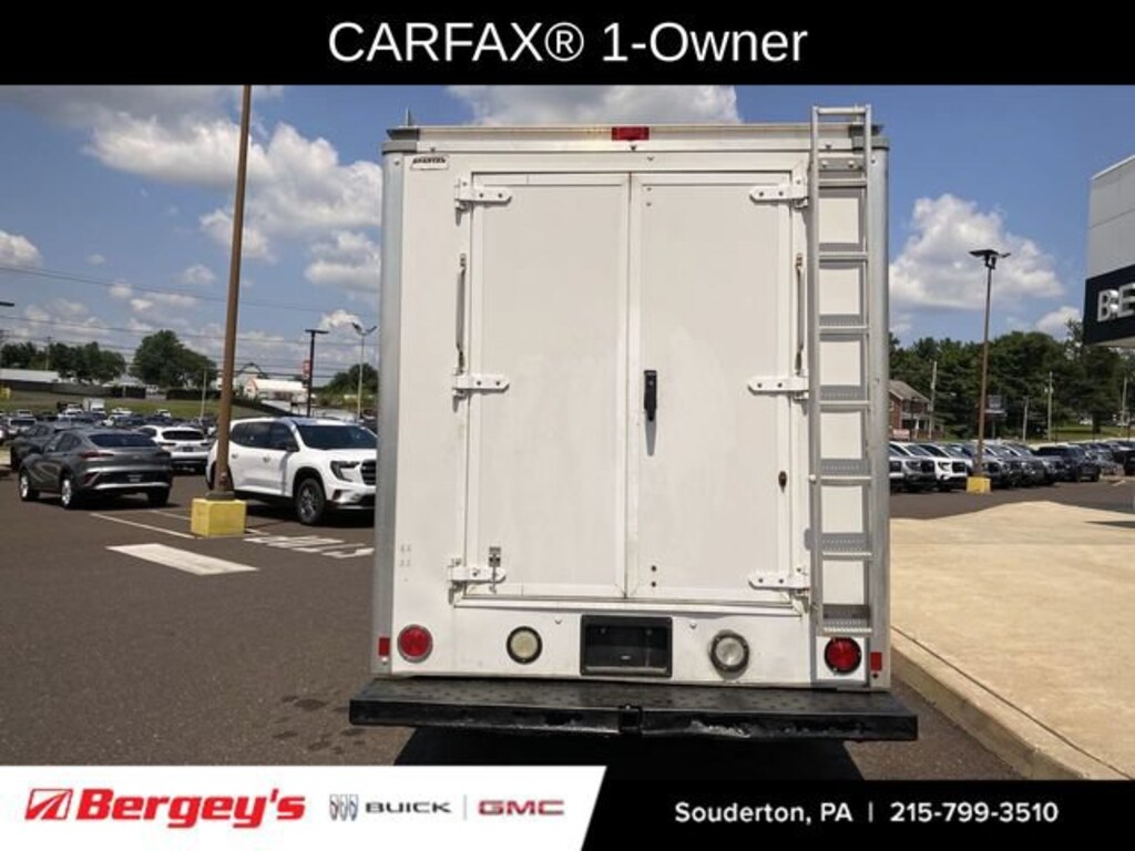 Used 2015 GMC Savana Cutaway 3500 Base Cutaway Van
