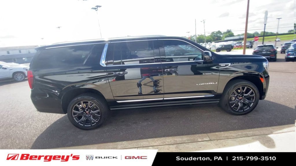 2023 GMC Yukon XL Denali - Photo 11