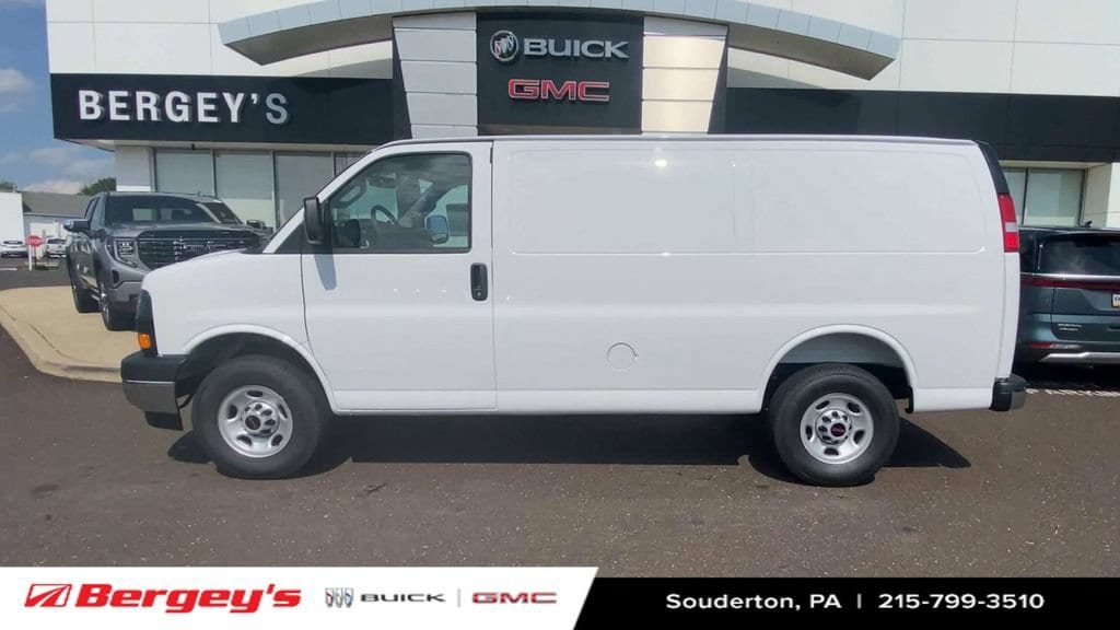 2025 GMC Savana Cargo Work Van - Photo 5