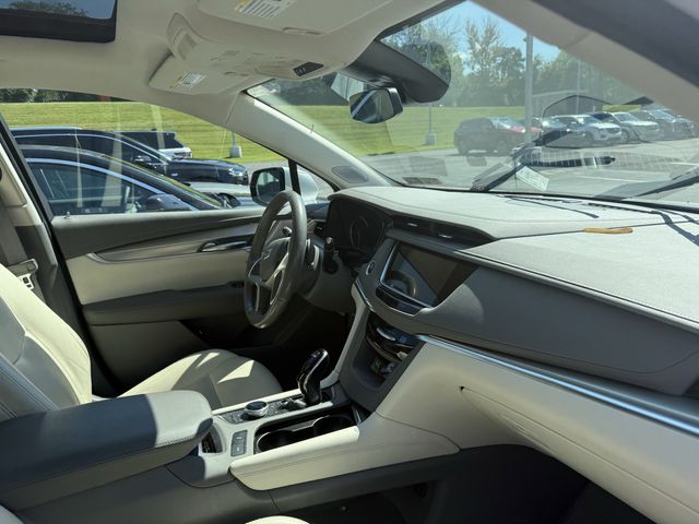 2023 Cadillac XT5 Premium Luxury photo 3