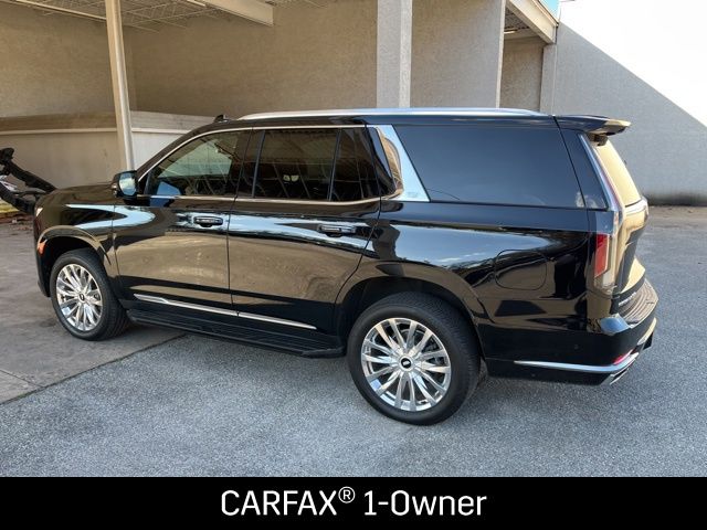 2024 Cadillac Escalade Premium Luxury photo 2