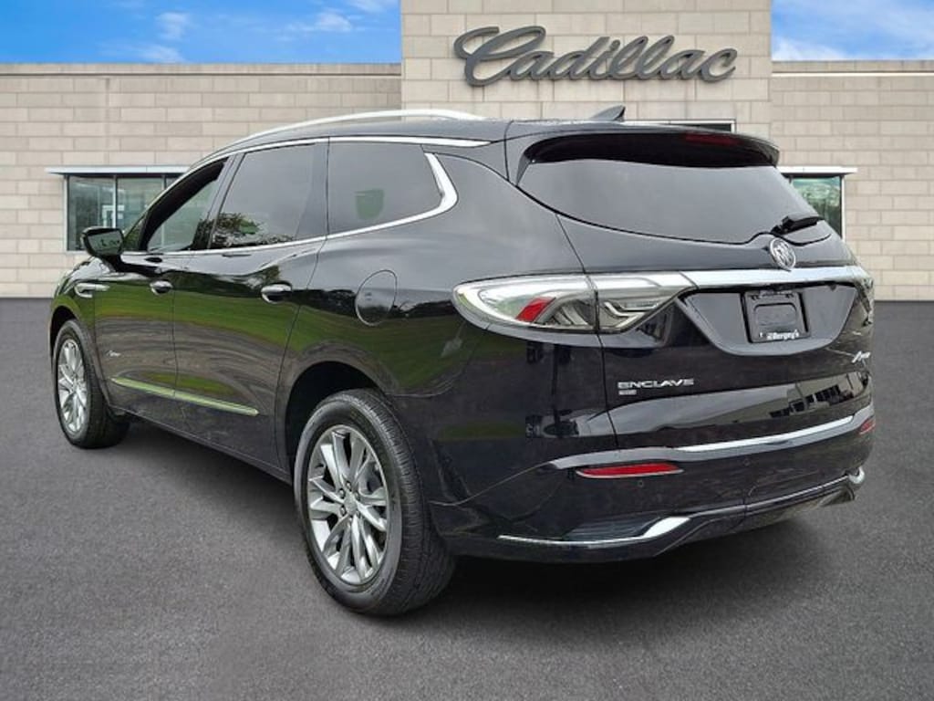 Used 2022 Buick Enclave Avenir SUV