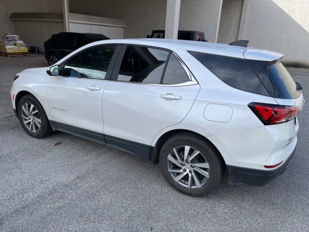 Used 2022 Chevrolet Equinox LT SUV