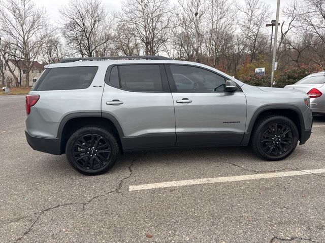 2023 Gmc Acadia SLE photo 3