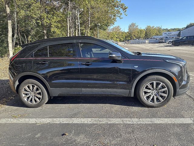 2023 Cadillac XT4 Sport photo 2