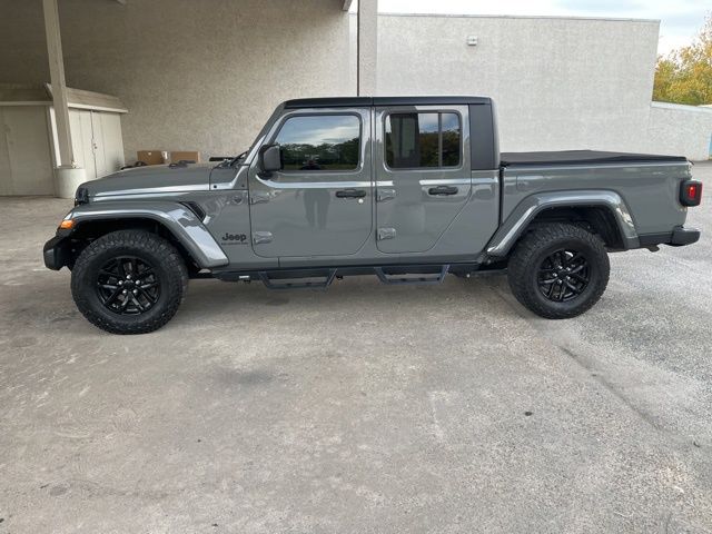 2022 Jeep Gladiator Altitude photo 2
