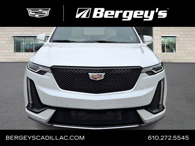 2023 Cadillac XT6 Sport photo 3