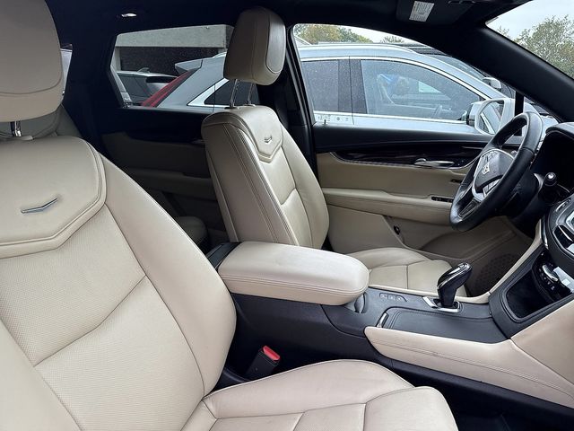 2019 Cadillac XT5 Luxury photo 3