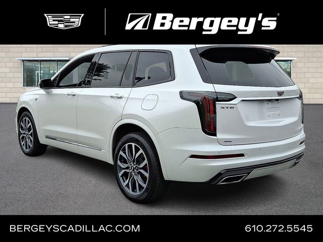 2023 Cadillac XT6 Sport photo 4