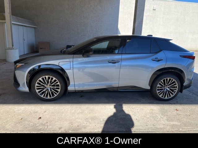 2023 Lexus RZ 450e Premium photo 2