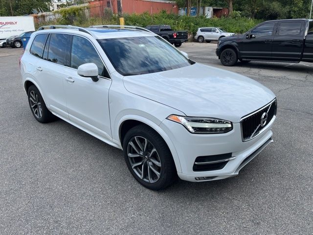 2019 Volvo XC90 T5 Momentum photo 3