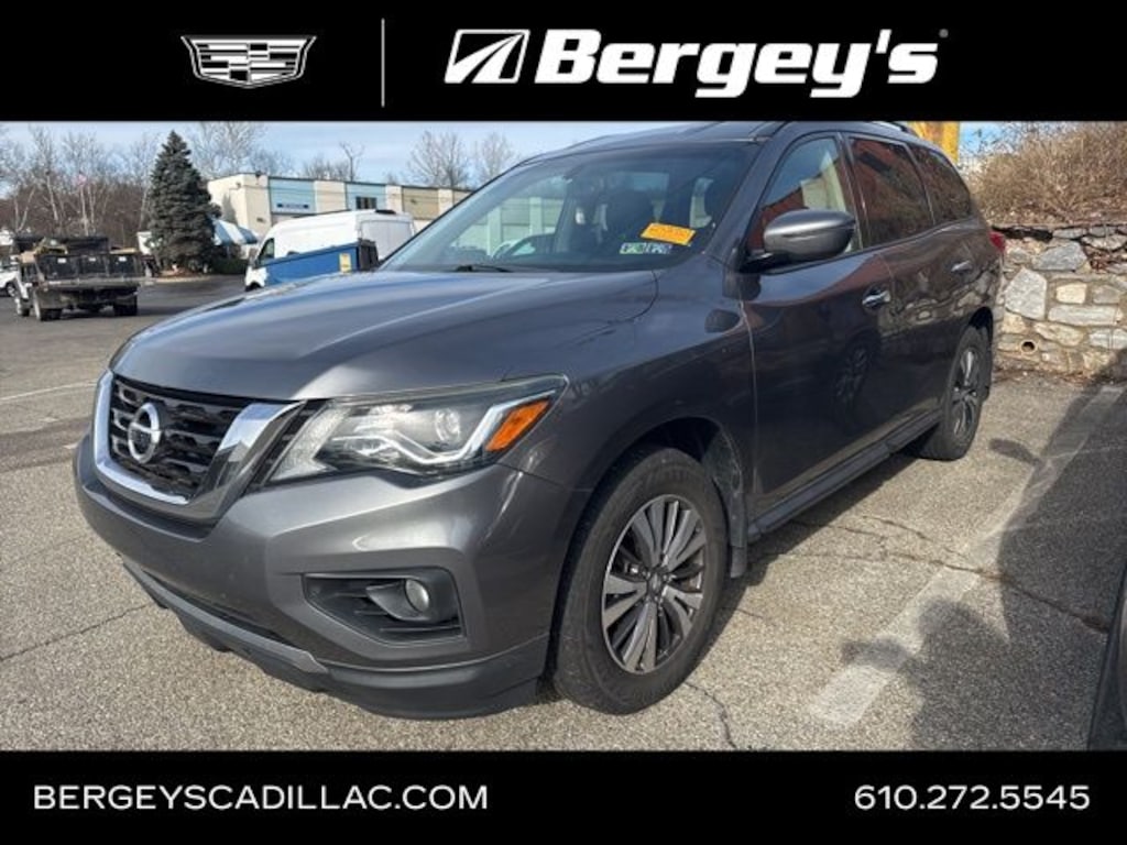 Used 2017 Nissan Pathfinder SV SUV