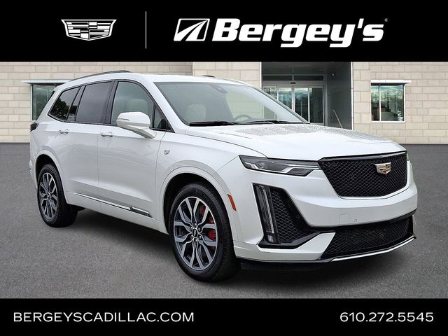 2023 Cadillac XT6 Sport photo 2