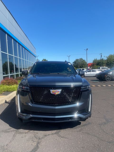 2022 Cadillac Escalade ESV Sport photo 2