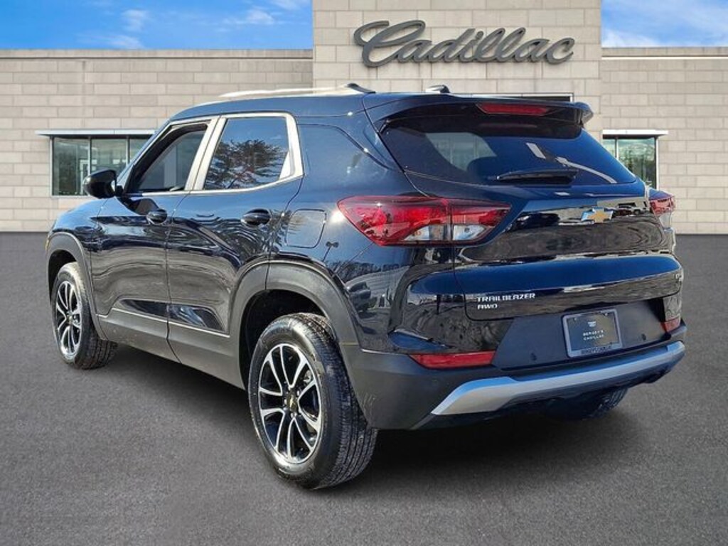 Used 2025 Chevrolet Trailblazer LT SUV