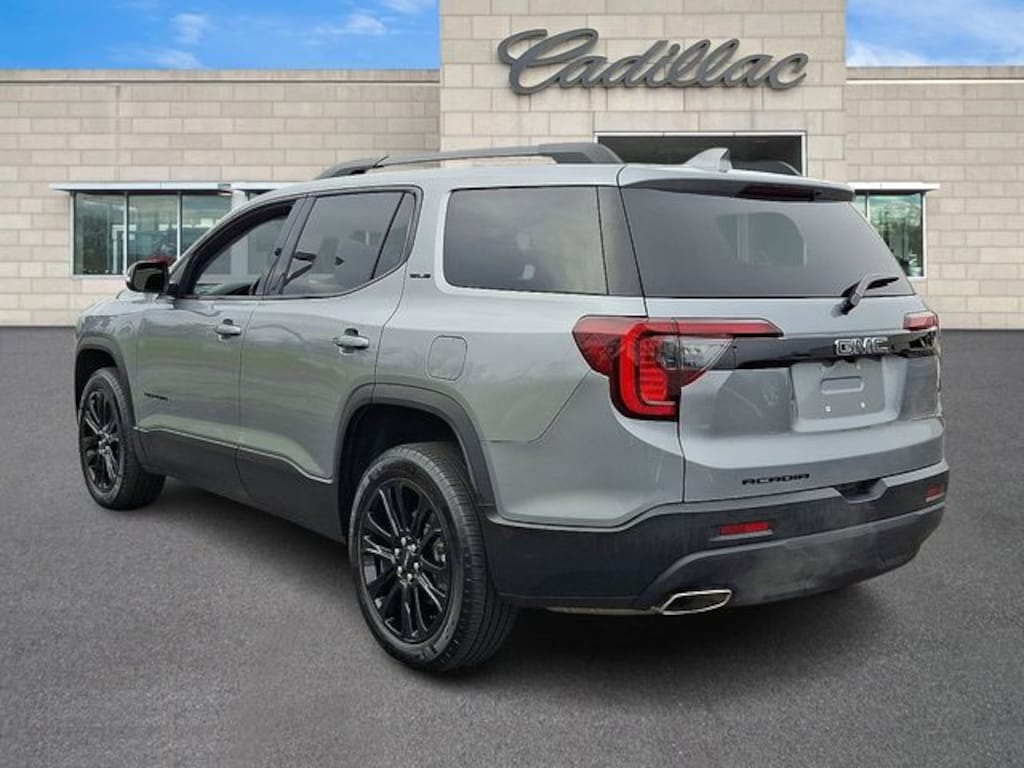 Used 2023 GMC Acadia SLE SUV