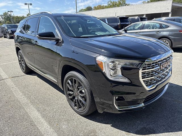 2022 Gmc Terrain Denali photo 2
