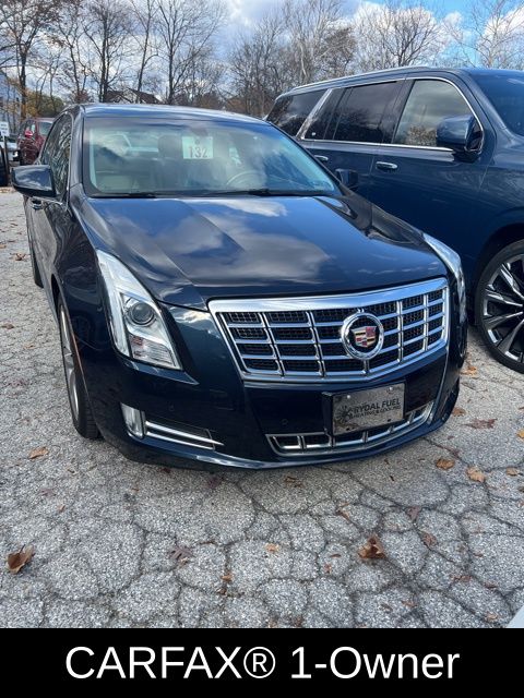 2013 Cadillac XTS Luxury photo 2