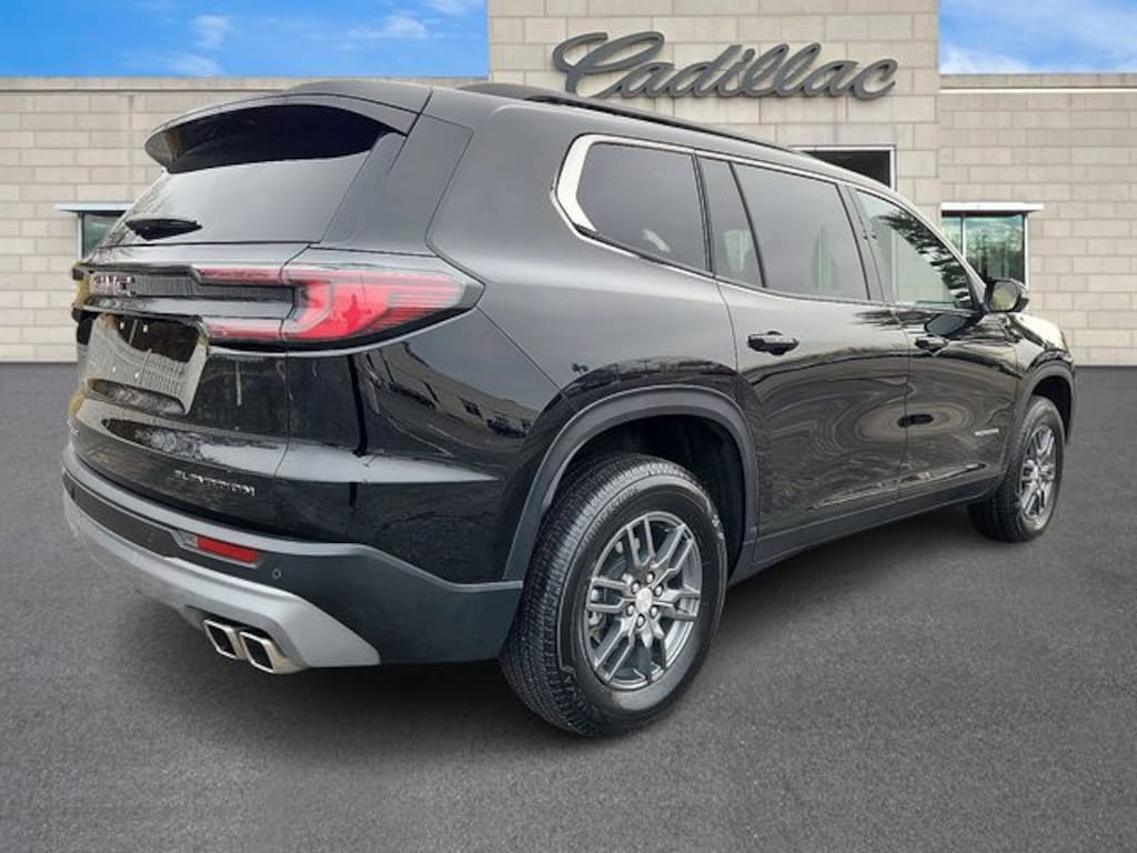Used 2025 GMC Acadia Elevation SUV