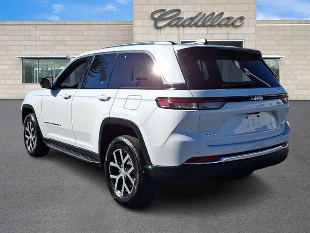 Used 2024 Jeep Grand Cherokee Limited SUV