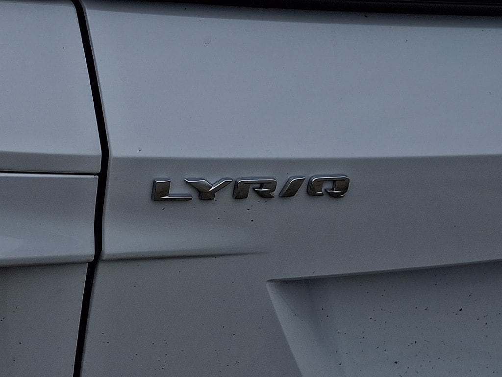 2027 Cadillac LYRIQ Premium Sport - Photo 17