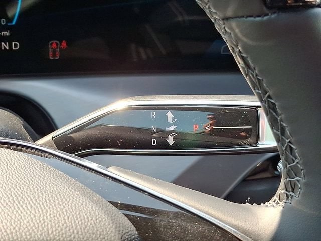 2026 Cadillac VISTIQ Sport - Photo 9