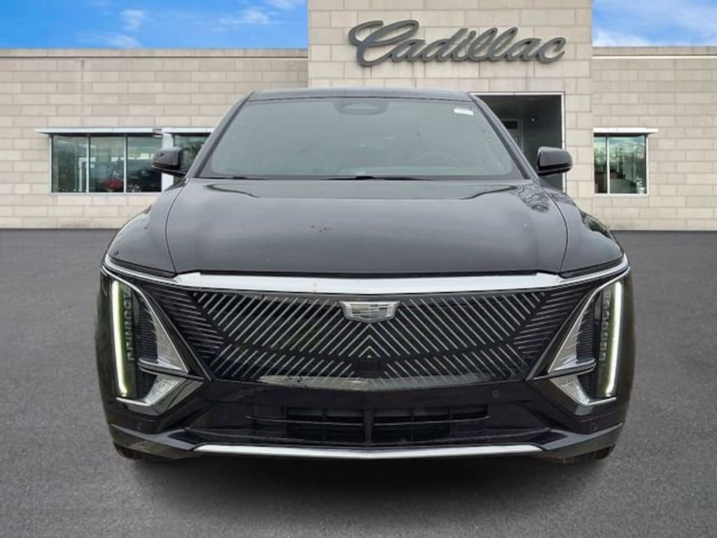 Used 2024 CADILLAC LYRIQ Tech SUV