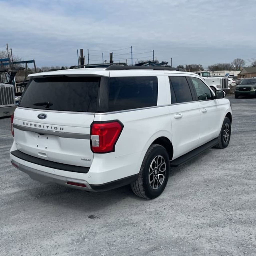 Used 2024 Ford Expedition Max XLT