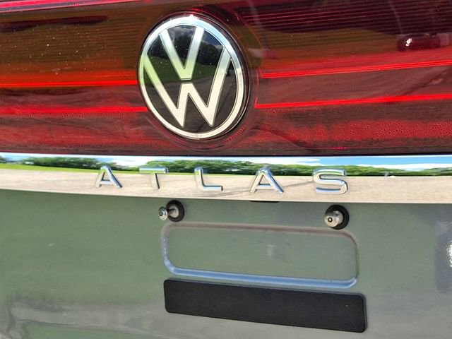 2025 Volkswagen Atlas SE w/Tech - Photo 31
